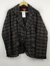 Buy online pre-used pre-loved 100% authentic & Original branded Monsoon (LS-7920) available in Pakistan. Top international brands avilable.